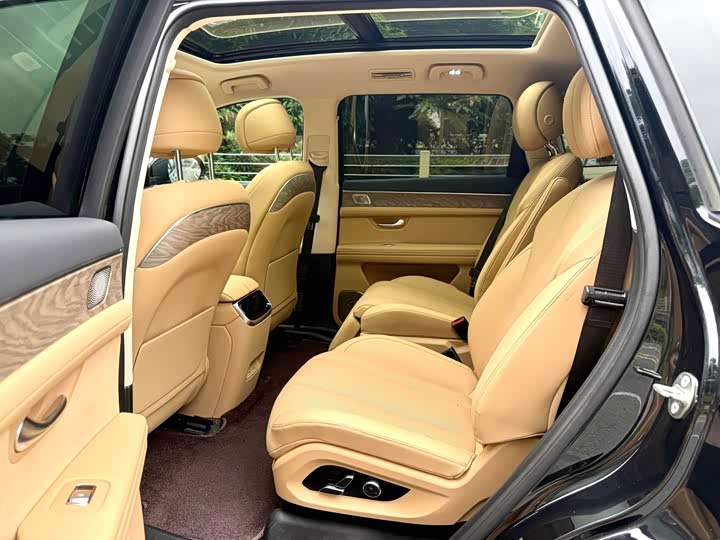 Aito M7 2022 2022款 1.5T 四驱豪华版