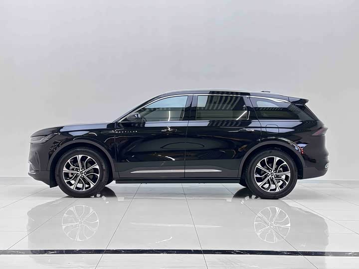 Lincoln Nautilus 2025 2025款 2.0T 四驱尊逸版
