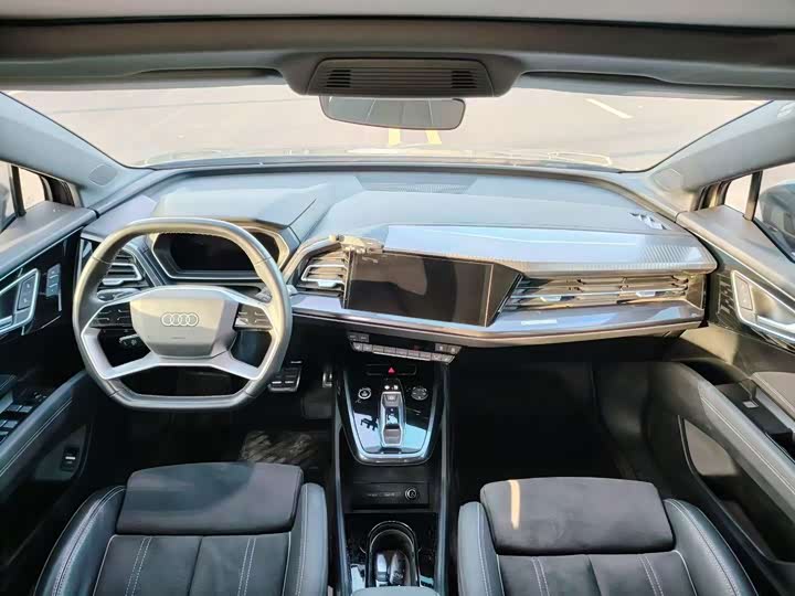 Фото 5 - Audi Q4 e-tron