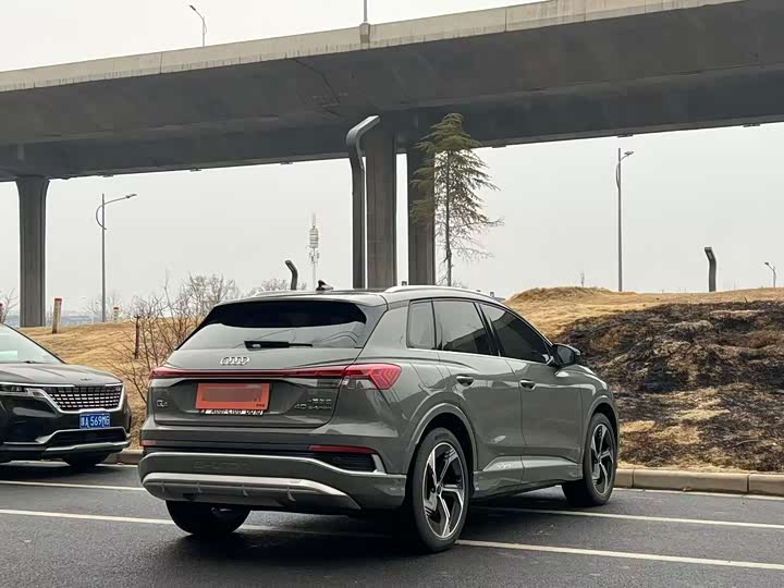 Фото 9 - Audi Q4 e-tron
