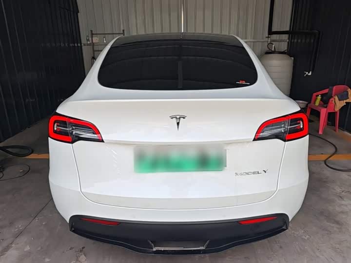 Фото 6 - Tesla Model Y