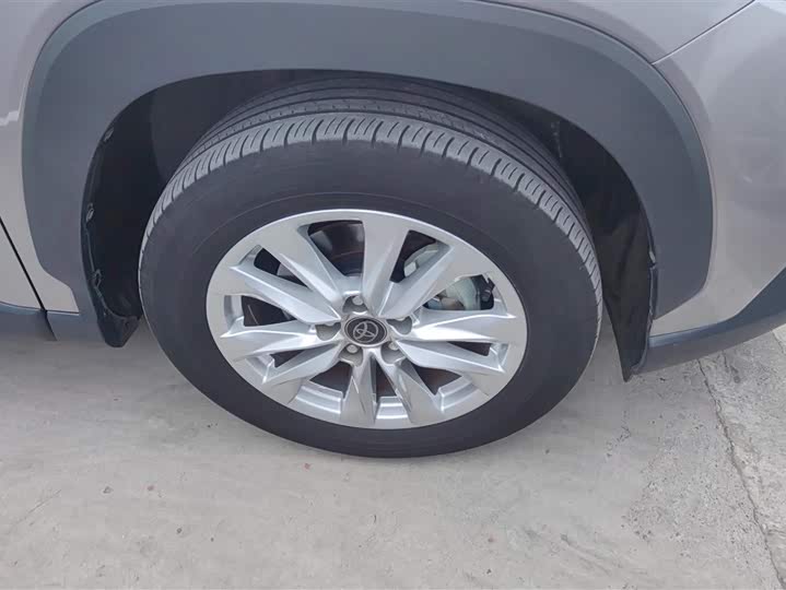 Фото 6 - Toyota Corolla Cross