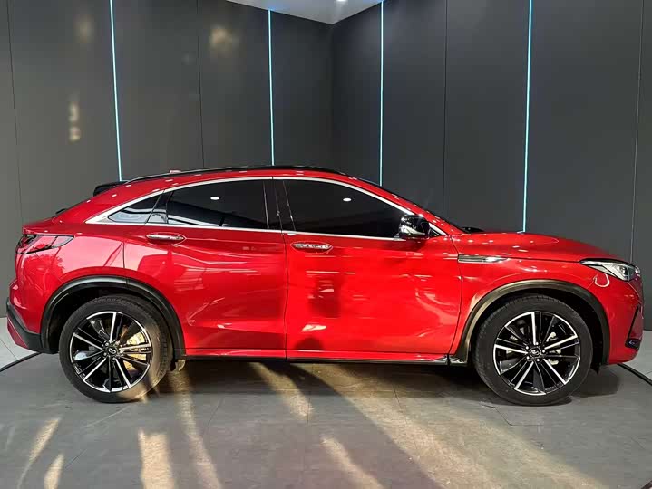 Infiniti QX55 2022 2022款 2.0T 四驱耀动版