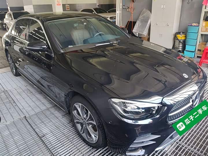 Фото 4 - Mercedes-Benz E-Class