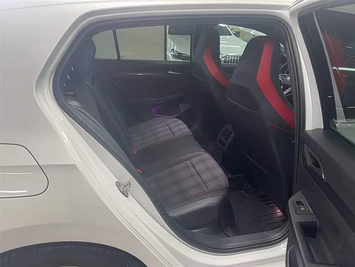 Volkswagen Golf GTI 2023 2023款 380TSI DSG GTI