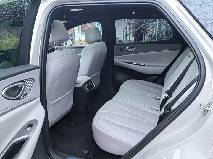 Фото 4 - BYD Sea Lion 06 Hybrid/EV