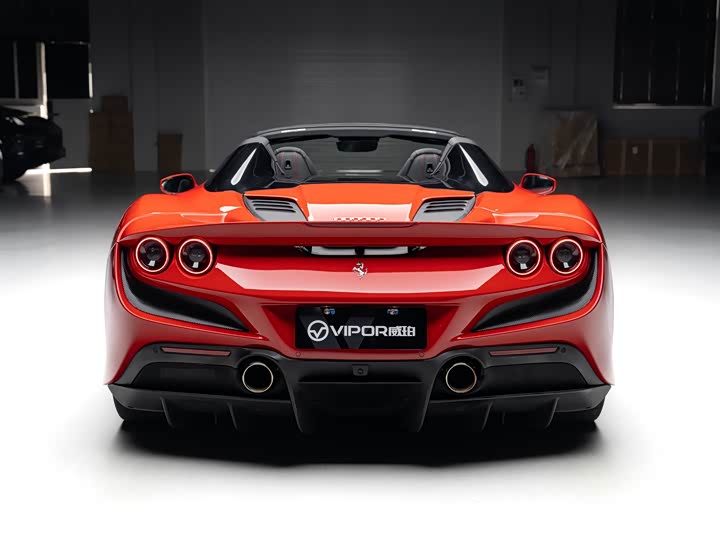 Фото 3 - Ferrari F8