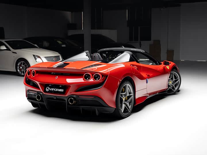 Фото 4 - Ferrari F8