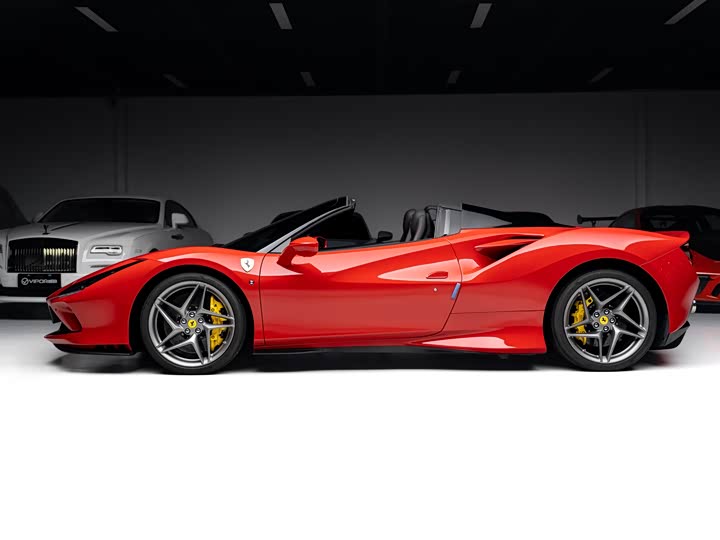 Фото 6 - Ferrari F8