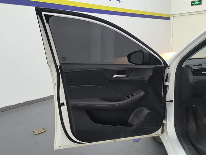 Roewe i5 2026 2026款 1.5L 手动舒享版