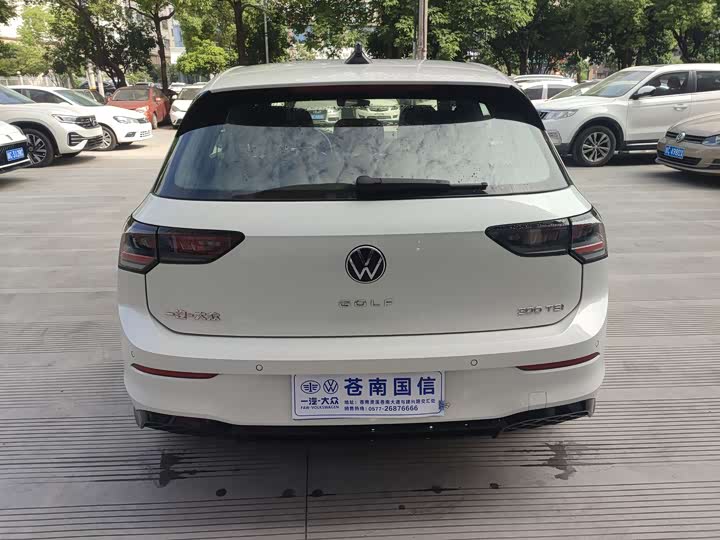Фото 9 - Volkswagen Golf