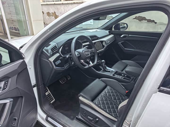 Zdjęcie 4 - Audi Q3 Sportback