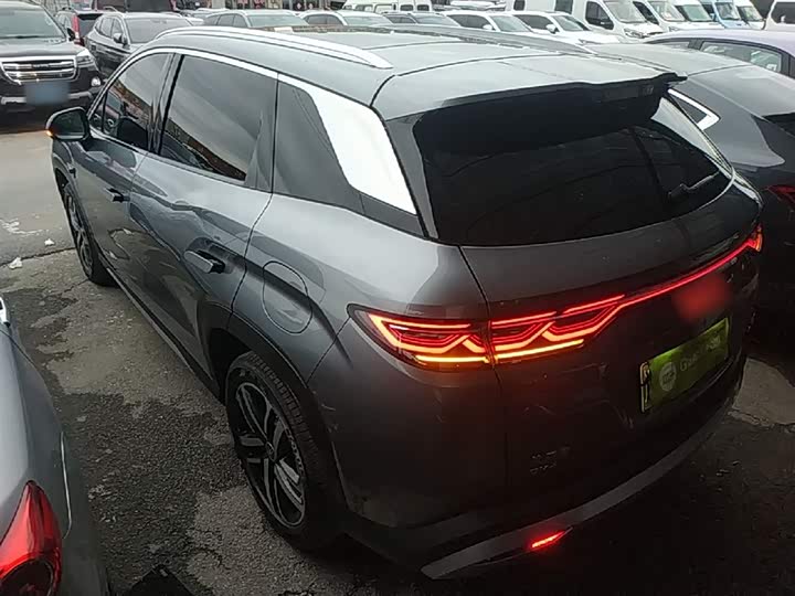 Photo 5 - BYD Song L DM-i Hybrid