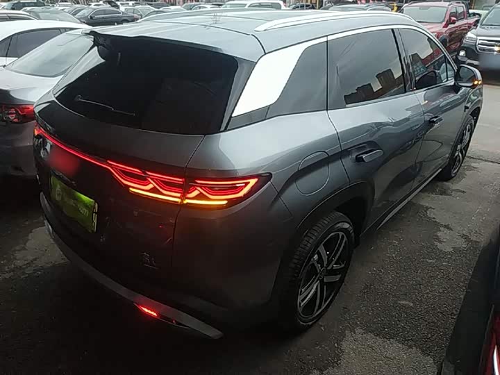 Photo 7 - BYD Song L DM-i Hybrid