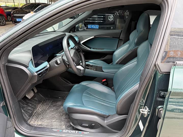 Фото 8 - MG Motor 7