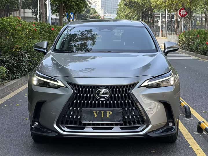 Photo 2 - Lexus NX