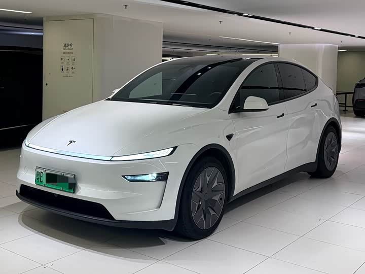 Photo 1 - Tesla Model Y