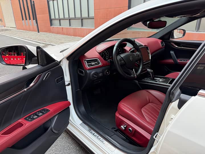 Maserati Ghibli 2021 2021款 2.0T 锋芒版
