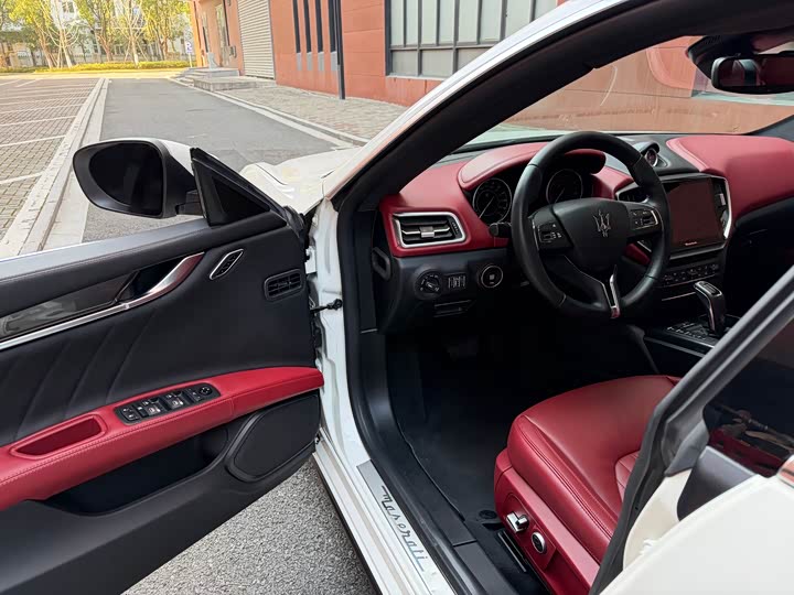 Maserati Ghibli 2021 2021款 2.0T 锋芒版