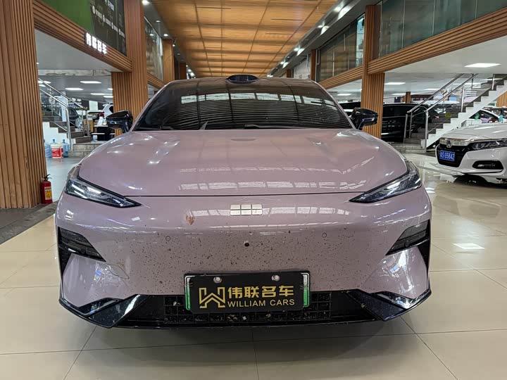 2025 Geely Galaxy E8