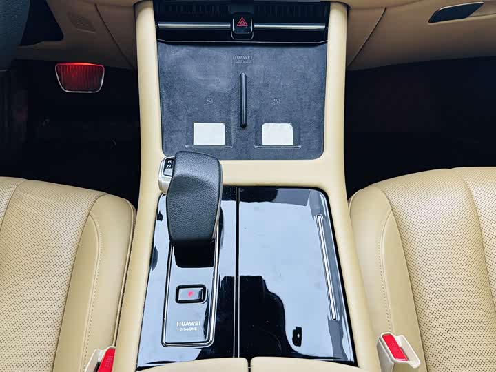 Aito M7 2022 2022款 1.5T 后驱舒适版