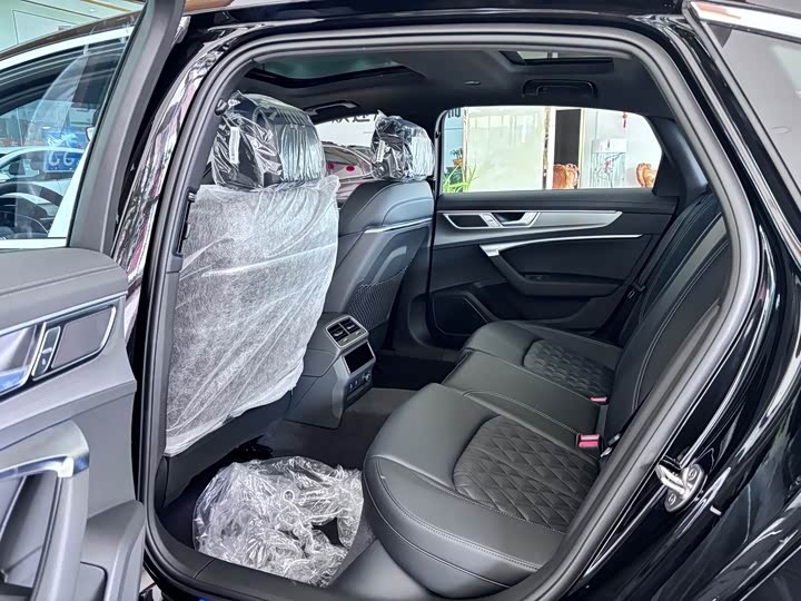 Audi A6L 2026 2026款 45 TFSI 臻选动感型