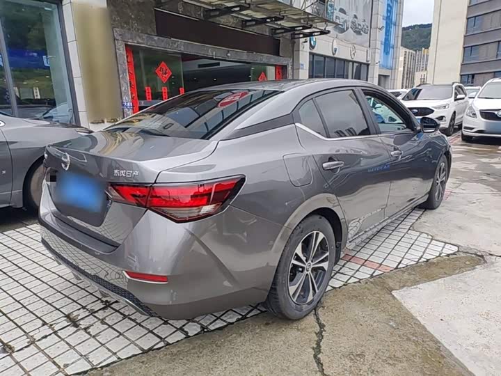 Фото 7 - Nissan Sylphy