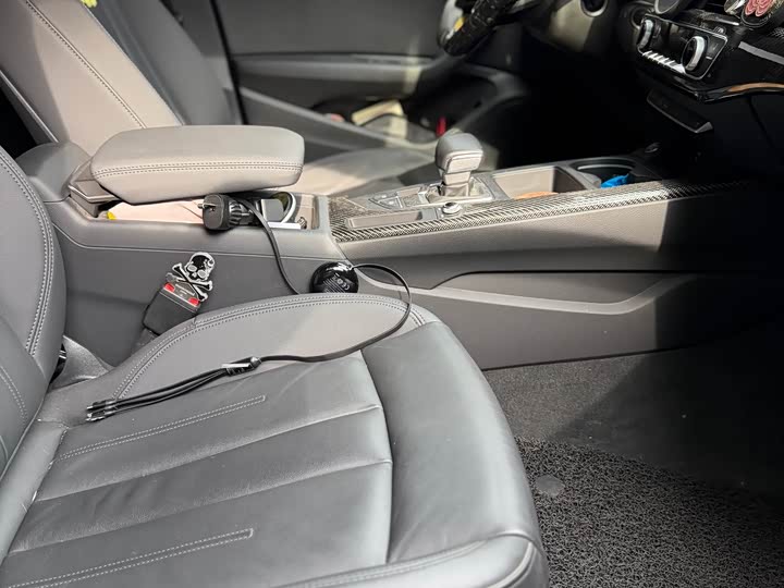 Audi A4 2021 2021款 Avant 40 TFSI 先锋派星辰版