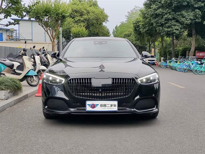Фото 2 - Mercedes-Benz Maybach S-Class