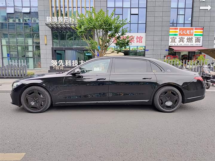 Фото 3 - Mercedes-Benz Maybach S-Class