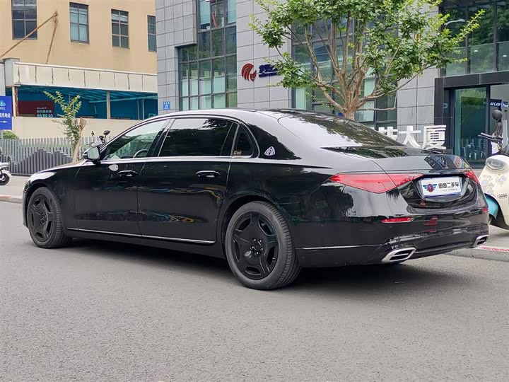 Фото 4 - Mercedes-Benz Maybach S-Class