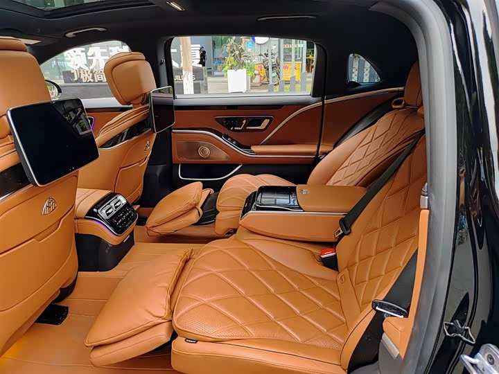 Фото 8 - Mercedes-Benz Maybach S-Class