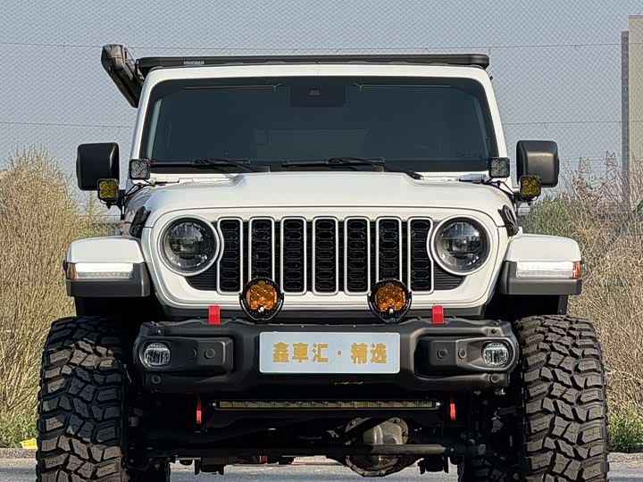 Jeep Wrangler 2024 2024款 2.0T 撒哈拉四门版