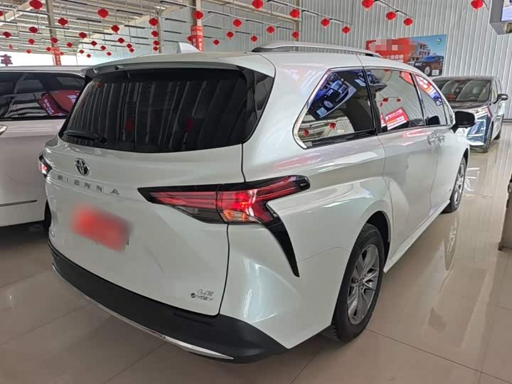 Toyota Sienna 2024 2024款 2.5L混动 舒适版