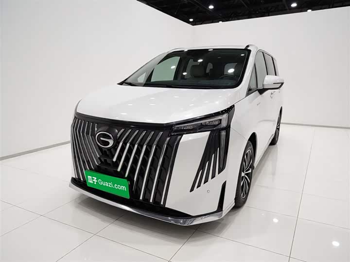 Фото 1 - GAC Trumpchi M8