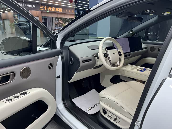 LiXiang i6 2025 2025款 四驱标准版