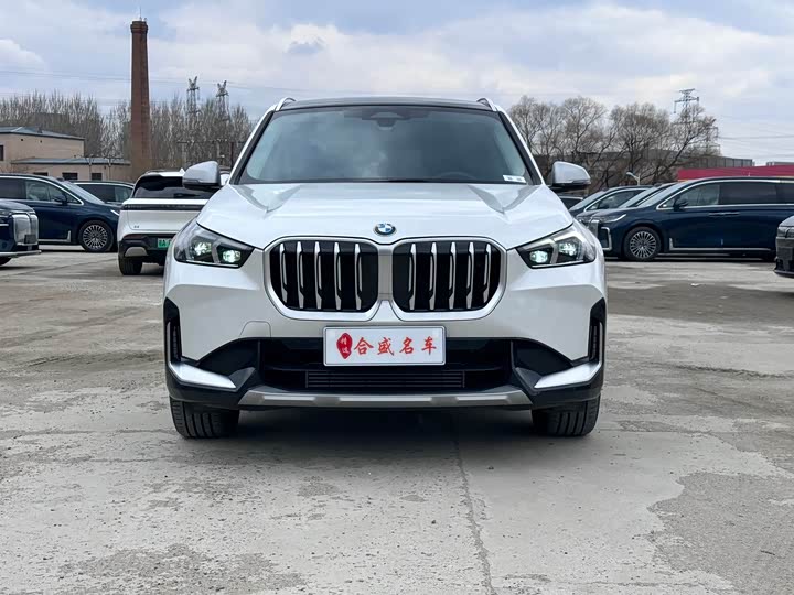 Фото 4 - BMW X1