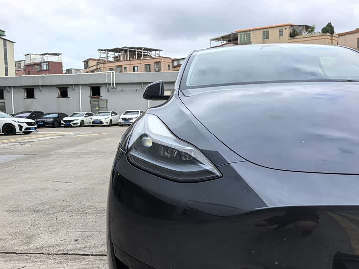 Tesla Model Y 2024 2024款 后轮驱动版