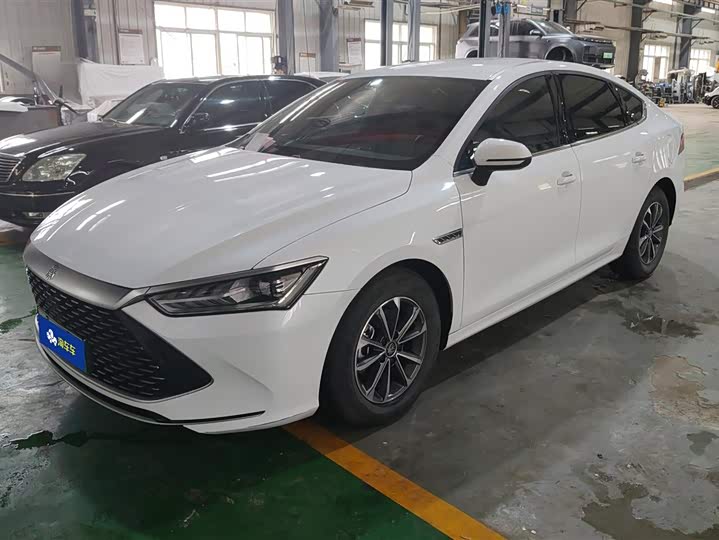 Фото 1 - BYD Qin Plus