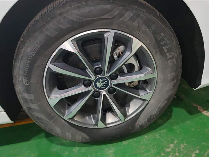 Фото 6 - BYD Qin Plus
