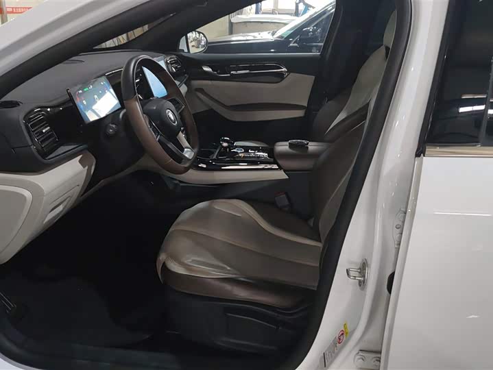 Фото 9 - BYD Qin Plus