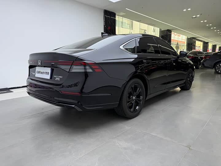 Honda Accord 2025 2025款 运动系列 260TURBO 豪华版