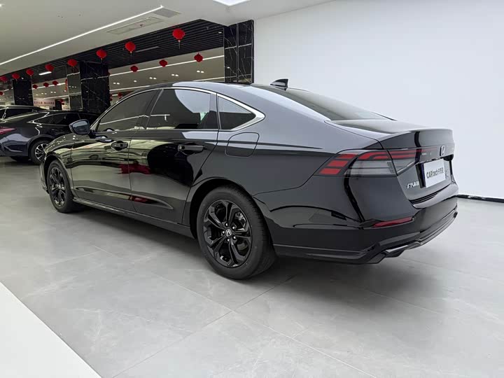 Honda Accord 2025 2025款 运动系列 260TURBO 豪华版
