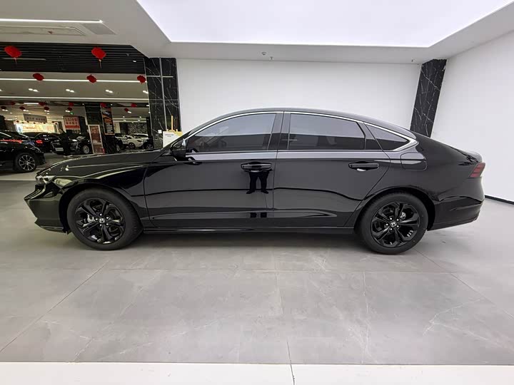 Honda Accord 2025 2025款 运动系列 260TURBO 豪华版