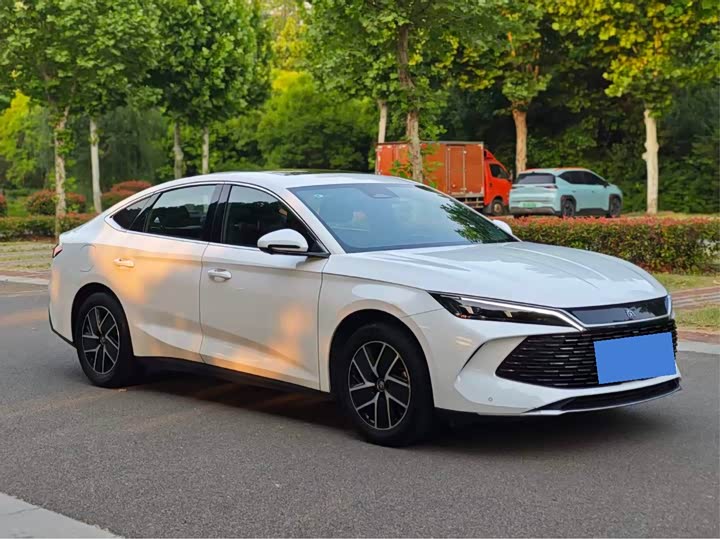Фото 3 - BYD Qin L