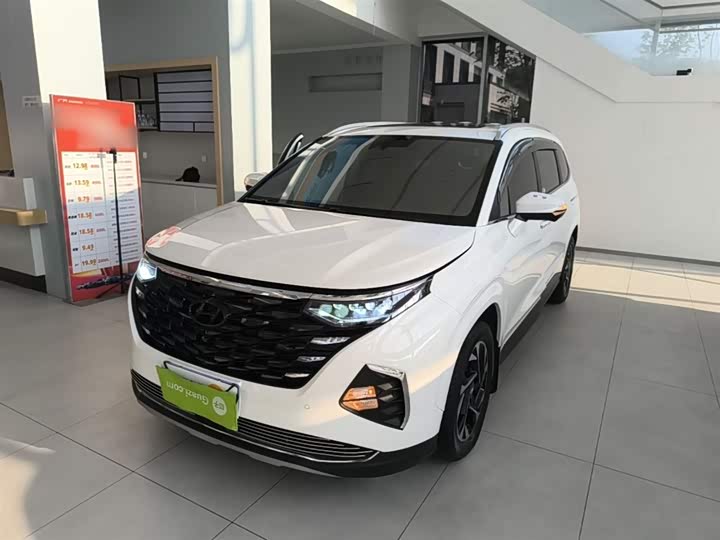 Фото 2 - Hyundai Custo