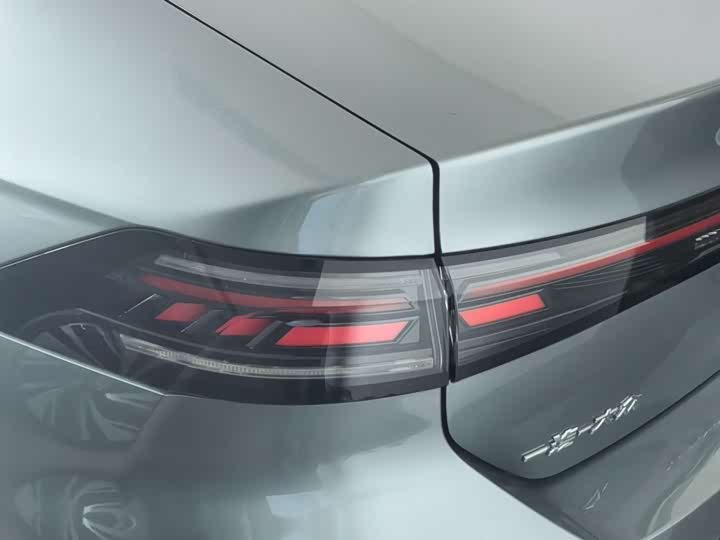 Volkswagen Sagitar L 2026 2026款 L 300TSI DSG 豪华型