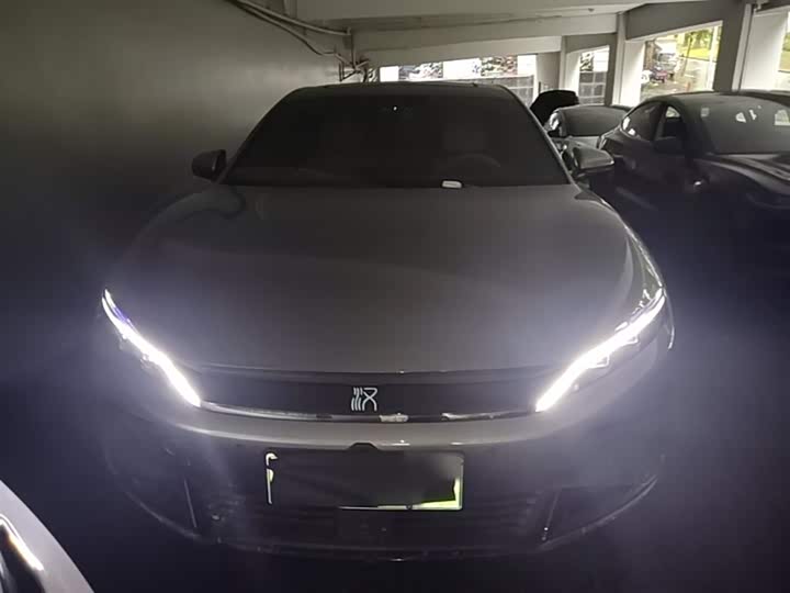 Фото 3 - BYD Han