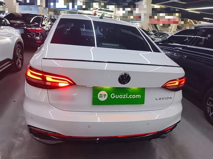 Фото 6 - Volkswagen Lavida