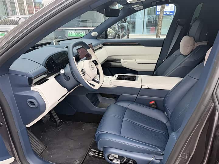 Zeekr 7X 2025 2025款 75kWh 后驱智驾版